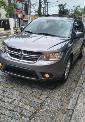 DODGE JOURNEY 3.6 RT V6 GASOLINA 4P AUTOMÁTICO DODGE JOURNEY 3.6 RT V6 GASOLINA 4P AUTOMÁTICO